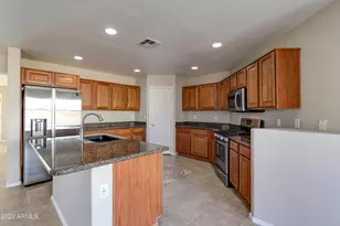 45654 W Keller Dr, Maricopa, AZ 85139 - Photo 14