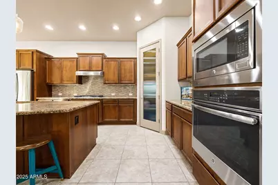 18191 W Desert Sage Drive, Goodyear, AZ 85338 - Photo 10