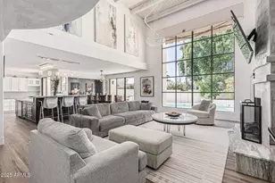 10113 E Topaz Dr, Scottsdale, AZ 85258 - Photo 2