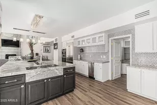 10113 E Topaz Dr, Scottsdale, AZ 85258 - Photo 16