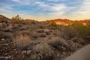 1922 E Siesta Ln, Phoenix, AZ 85024 - Photo 32