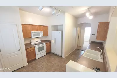 991 E Cantebria Drive, Gilbert, AZ 85296 - Photo 10