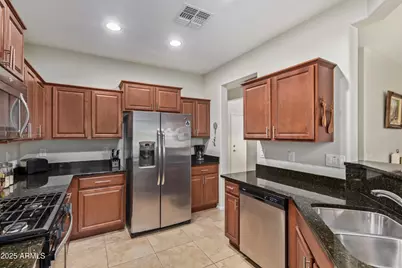 20512 N 260th Lane, Buckeye, AZ 85396 - Photo 16