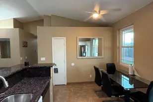 8634 W Dahlia Dr, Peoria, AZ 85381 - Photo 6