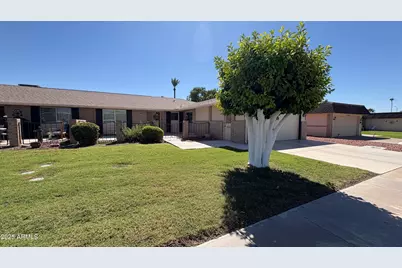 10410 W Tropicana Circle, Sun City, AZ 85351 - Photo 1