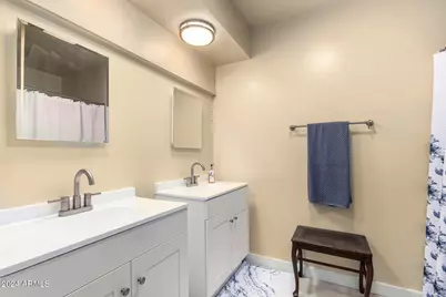 6317 E Pinchot Avenue, Scottsdale, AZ 85251 - Photo 20