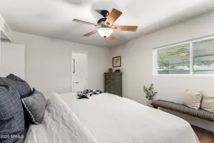 3809 N 85th Pl, Scottsdale, AZ 85251 - Photo 12