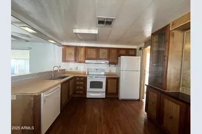 10960 N 67th Avenue #11, Glendale, AZ 85304 - Photo 6