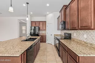 13958 S 180th Ave, Goodyear, AZ 85338 - Photo 2