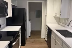 5640 E Bell Rd, Scottsdale, AZ 85254 - Photo 4