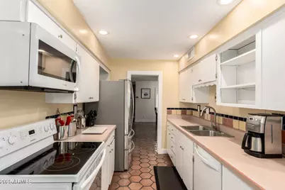 6022 N 10th Way, Phoenix, AZ 85014 - Photo 8