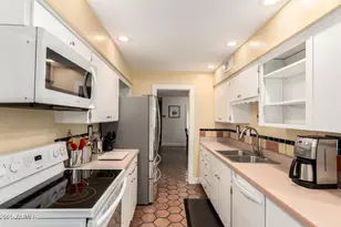 6022 N 10th Way, Phoenix, AZ 85014 - Photo 8