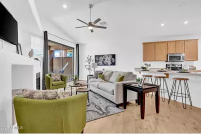 3252 E Maldonado Drive, Phoenix, AZ 85042 - Photo 1