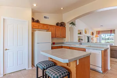 15371 W Piccadilly Road, Goodyear, AZ 85395 - Photo 10
