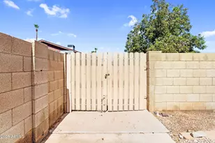 1310 E Redmon Dr, Tempe, AZ 85283 - Photo 34
