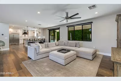 3821 E Devonshire Avenue, Phoenix, AZ 85018 - Photo 4