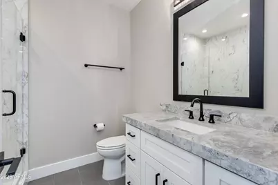 3821 E Devonshire Avenue, Phoenix, AZ 85018 - Photo 12