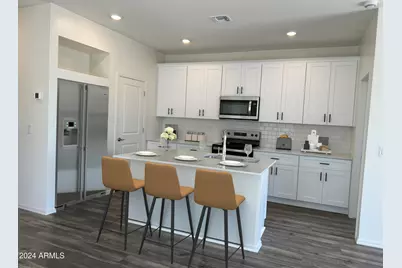 17939 W Calle Lejos Road, Surprise, AZ 85387 - Photo 4