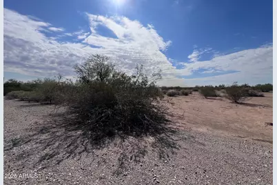 5085 W Portola Drive #18, Eloy, AZ 85131 - Photo 2