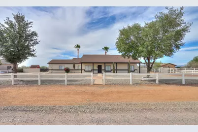 10692 E American Pride Drive, San Tan Valley, AZ 85143 - Photo 1