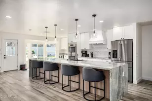 2201 E Shea Blvd, Phoenix, AZ 85028 - Photo 8