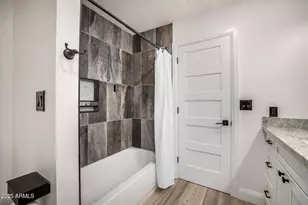 2201 E Shea Blvd, Phoenix, AZ 85028 - Photo 18