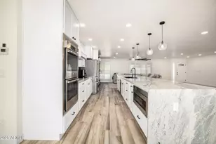 2201 E Shea Blvd, Phoenix, AZ 85028 - Photo 10