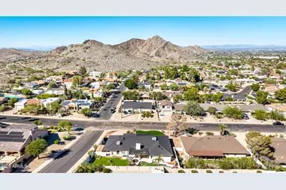 2201 E Shea Boulevard, Phoenix, AZ 85028 - Photo 32