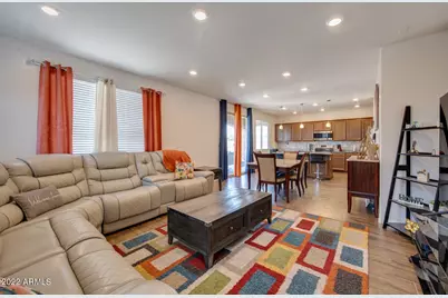 3410 W T Ryan Lane, Phoenix, AZ 85041 - Photo 10