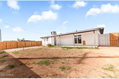 2207 E Aspen Avenue, Mesa, AZ 85204 - Photo 30