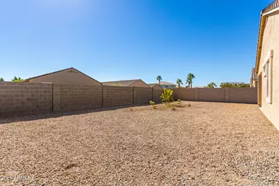 36071 W Seville Drive, Maricopa, AZ 85138 - Photo 40