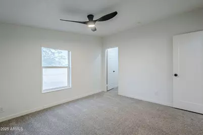 18119 W Peakview Road, Surprise, AZ 85387 - Photo 34