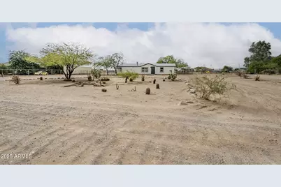 18119 W Peakview Road, Surprise, AZ 85387 - Photo 1