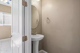 1367 S Country Club Dr, Mesa, AZ 85210 - Photo 14