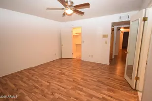 3926 E Laurel Ln, Phoenix, AZ 85028 - Photo 18