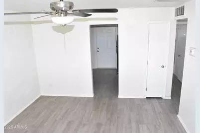 10014 N 18th Avenue, Phoenix, AZ 85021 - Photo 14