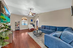 1531 E Rosemonte Dr, Phoenix, AZ 85024 - Photo 2