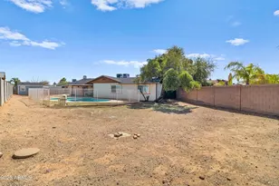 2846 W Villa Rita Dr, Phoenix, AZ 85053 - Photo 24