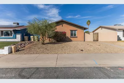 5318 W Mauna Loa Lane, Glendale, AZ 85306 - Photo 1