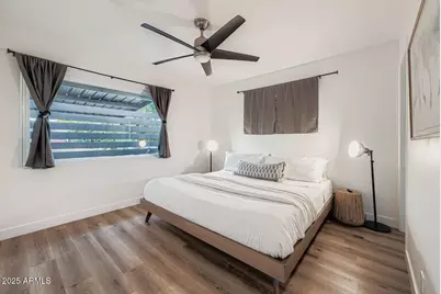 4113 E Glenrosa Avenue, Phoenix, AZ 85018 - Photo 16