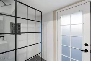 10240 N 34th Pl, Phoenix, AZ 85028 - Photo 16