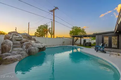 10240 N 34th Place, Phoenix, AZ 85028 - Photo 28