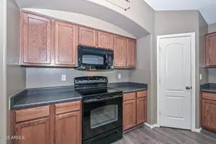 17687 W Charter Oak Rd, Surprise, AZ 85388 - Photo 12