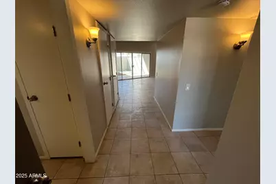 16822 N Boswell Boulevard, Sun City, AZ 85351 - Photo 2