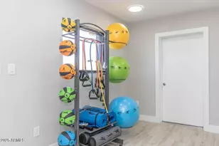 2936 E Indian School Rd, Phoenix, AZ 85016 - Photo 10