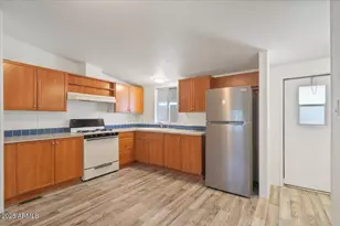 2121 N Center St, Mesa, AZ 85201 - Photo 10