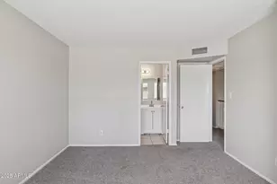 5742 N 43rd Dr, Glendale, AZ 85301 - Photo 14