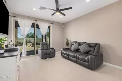 10736 W Chipman Road, Tolleson, AZ 85353 - Photo 6