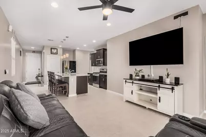 10736 W Chipman Road, Tolleson, AZ 85353 - Photo 8