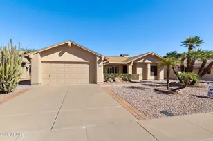 1811 Leisure World, Mesa, AZ 85206 - Photo 1